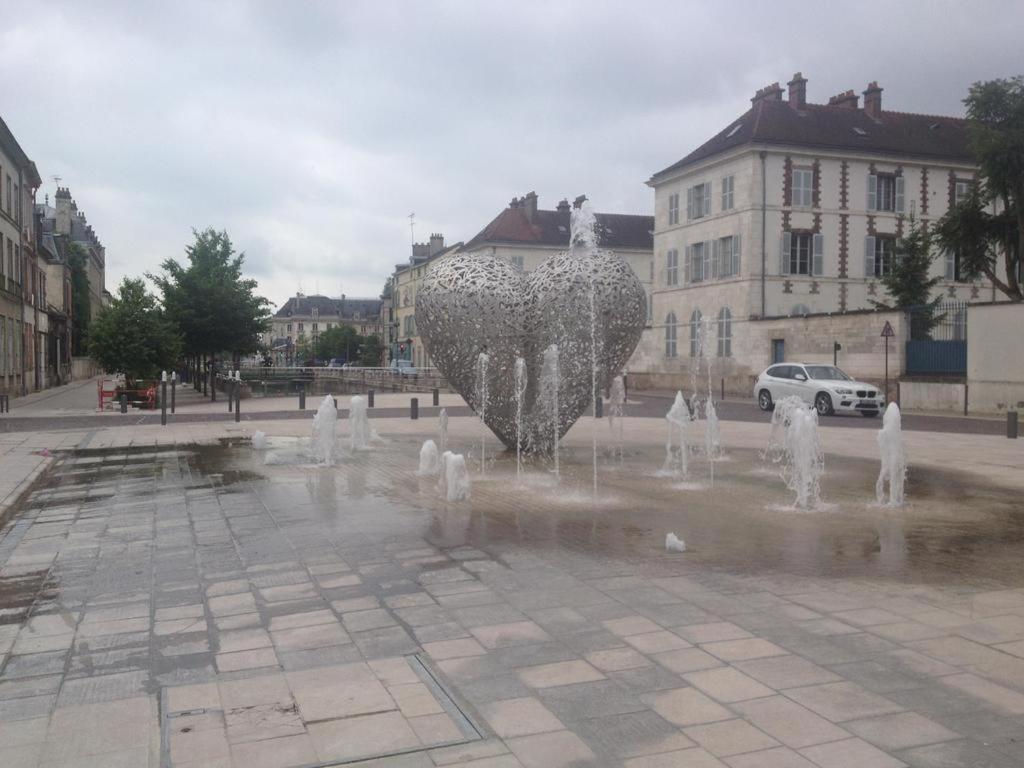 Apartmán Le St Frobert Au Coeur De Troyes Exteriér fotografie